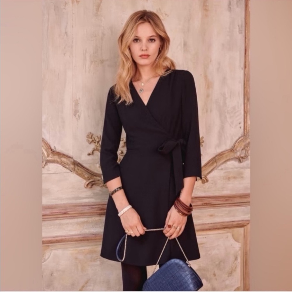 Elegant Sézane Black Wrap Dress